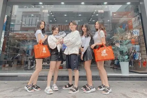 TOP 10 SHOP GIÀY SANDAL ĐẸP & UY TÍN NHẤT Ở QUY NHƠN TOP 10 SHOP GIÀY SANDAL ĐẸP & UY TÍN NHẤT Ở QUY NHƠN