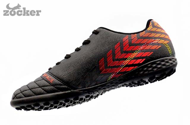 Phân tích chi tiết cấu tạo của một đôi giày đá bóng hiện đại