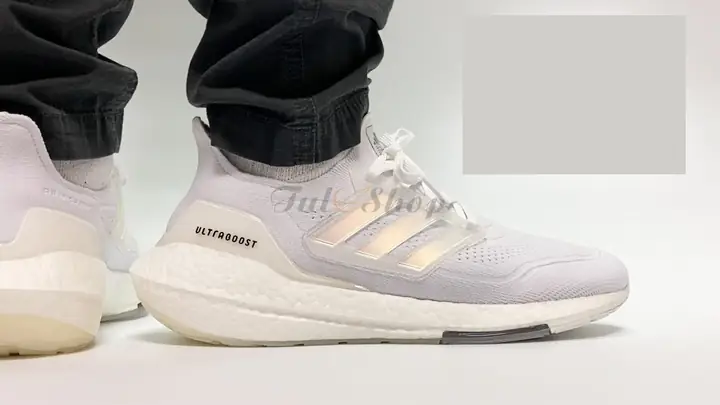 Chất liệu Primeknit - vật liệu tái chế Chất liệu Primeknit - vật liệu tái chế