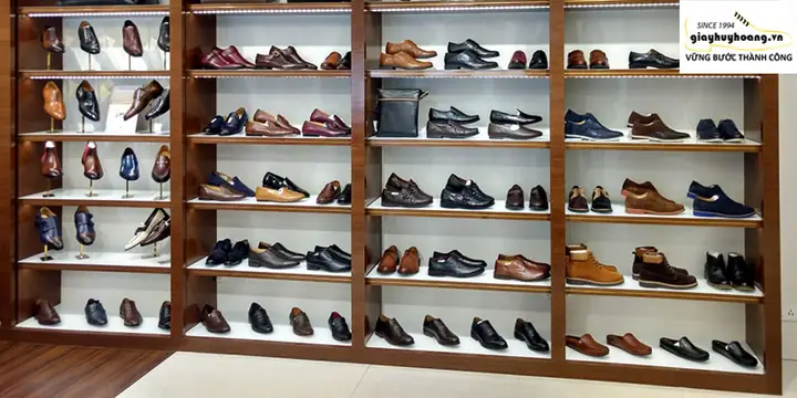 Top Các Shop Bán Giày Dép Nam Đẹp Ở Tp.hcm Uy Tín Nhất