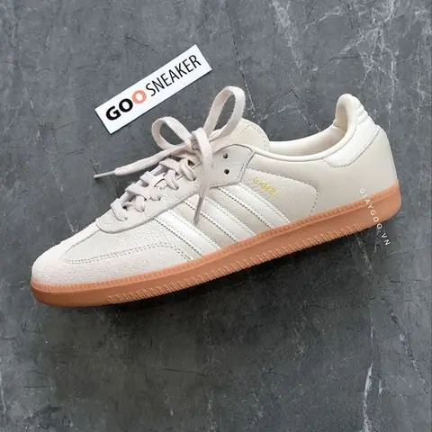 Tìm Shop Giày Sneaker Cổ Lửng Trên Đường Bà Hom: Cẩm Nang Từ A Đến Z Tìm Shop Giày Sneaker Cổ Lửng Trên Đường Bà Hom: Cẩm Nang Từ A Đến Z