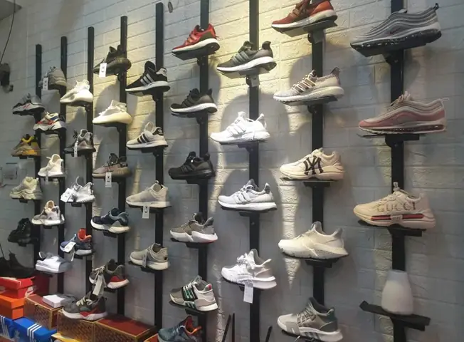 3. Bắp House Shop
