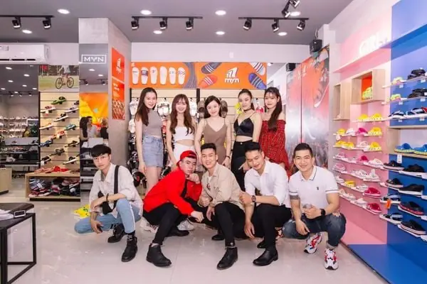 GỢI Ý TOP 8 SHOP GIÀY SANDAL NHẤT ĐỊNH PHẢI ĐẾN Ở HUẾ GỢI Ý TOP 8 SHOP GIÀY SANDAL NHẤT ĐỊNH PHẢI ĐẾN Ở HUẾ