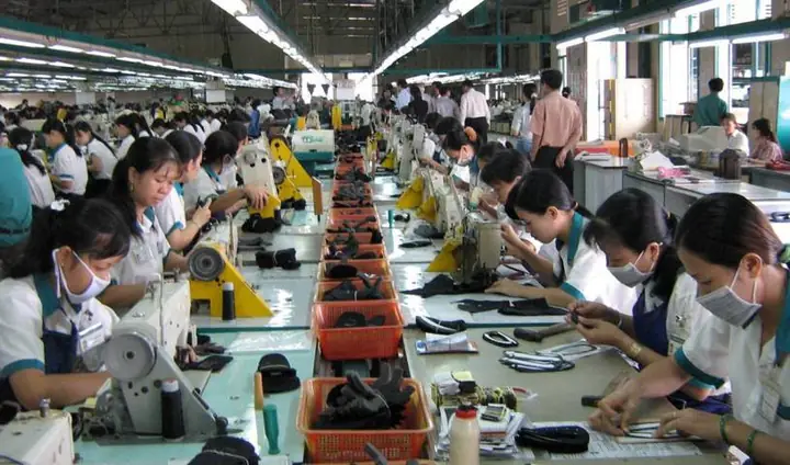 Top Các Công Ty Tuyển Công Nhân Giày Da Tại Hà Nội Mới Nhất