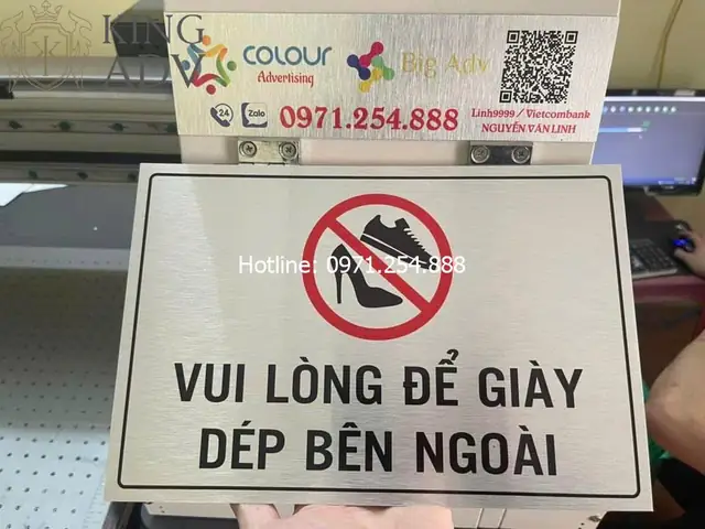 vui lòng để giày dép bên ngoài xin cám ơn