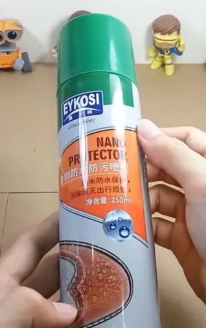 Xịt Giày Chống Thấm Eykosi Có Tốt Không? Đánh Giá Chi Tiết